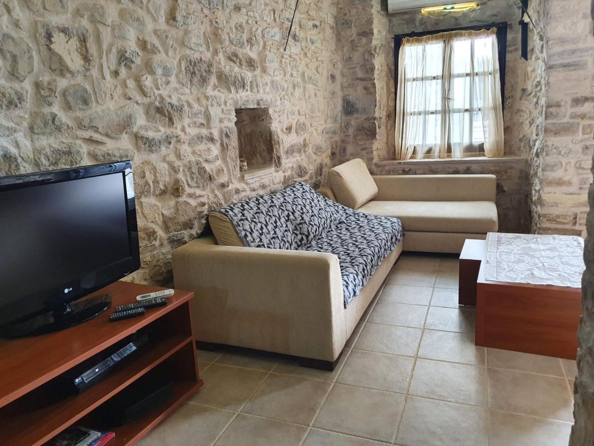 Holiday home Traditional Medieval House In *