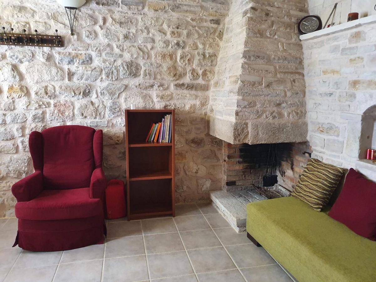 Holiday home Traditional Medieval House In Kalamoti